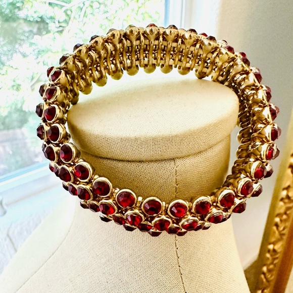 Modern Vintage Red Rhinestone Bracelet - Picture 4 of 16
